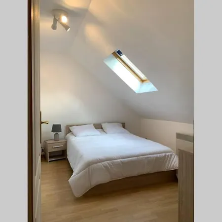 Charmante Maison De Deux Chambres